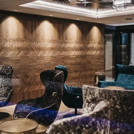 Tirolerhof 4 Sterne Superior 4* 图克斯