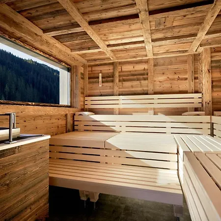 Tirolerhof 4 Sterne Superior 4* 图克斯