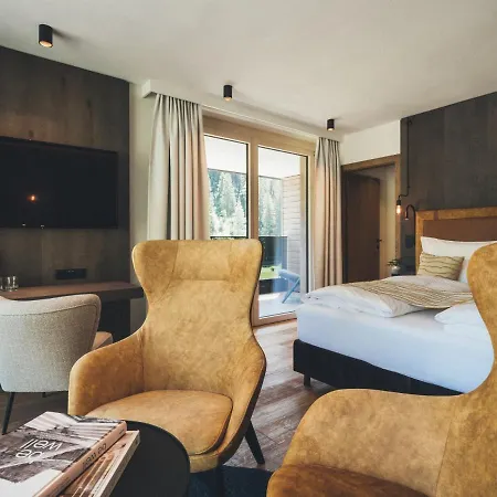 酒店 Tirolerhof 4 Sterne Superior 图克斯