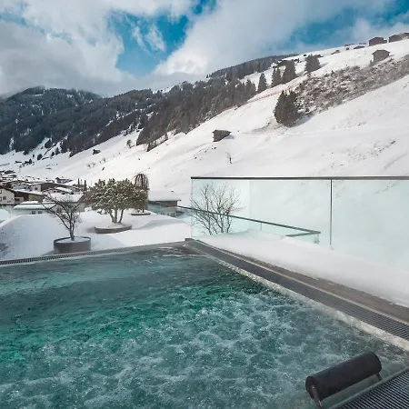 Tirolerhof 4 Sterne Superior فندق تكس