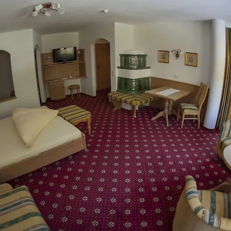 酒店 Tirolerhof 4 Sterne Superior 图克斯