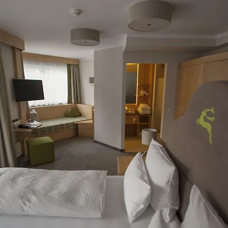 Tirolerhof 4 Sterne Superior 酒店 4*