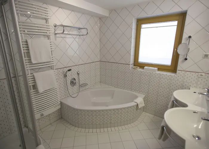 فندق Tirolerhof 4 Sterne Superior 4*