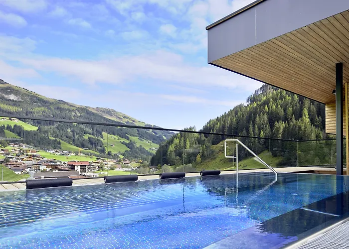 Hotell Tirolerhof 4 Sterne Superior 4*