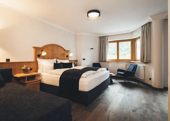 Tirolerhof 4 Sterne Superior Szálloda