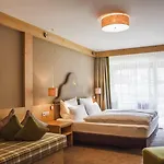 فندق Tirolerhof 4 Sterne Superior 4*