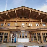 Tirolerhof 4 Sterne Superior فندق 4*