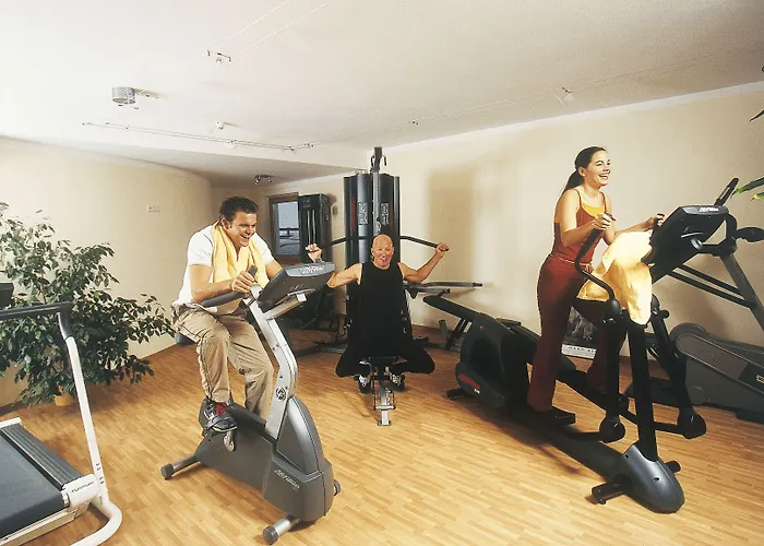 Hotel Tirolerhof 4 Sterne Superior Tux