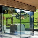 Hotel Tirolerhof 4 Sterne Superior Tux